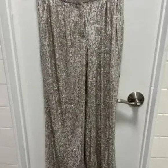 Express High Waisted Sequin Pleated Cropped Trouser NWT - Picture 3 of 4